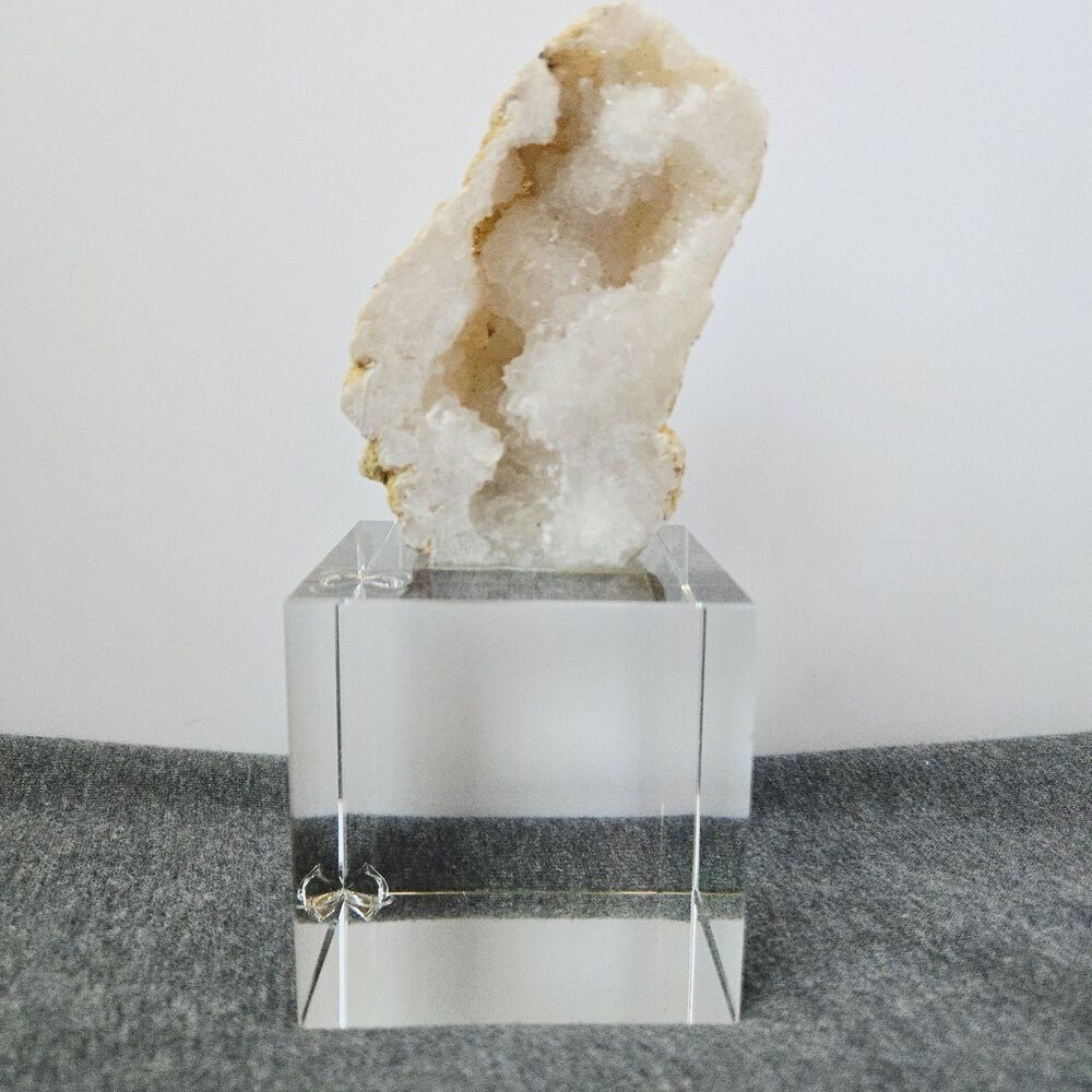 Clear Quartz Crystal Geode Mineral Specimen Display Piece on Cube Base READ